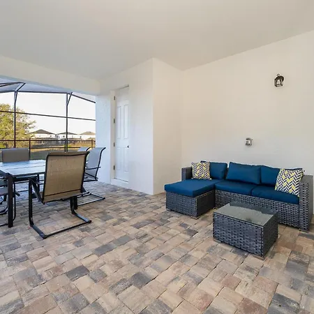 2082Bo Villa 7 Bedrooms / 6.5 Baths